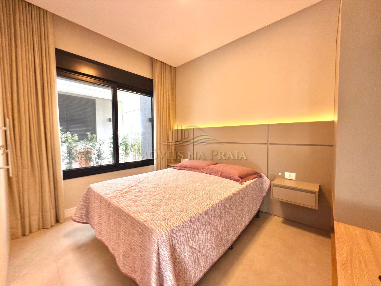 Foto 24 — Casa em Condomínio 4 Dormitório(s) Bairro Sunset