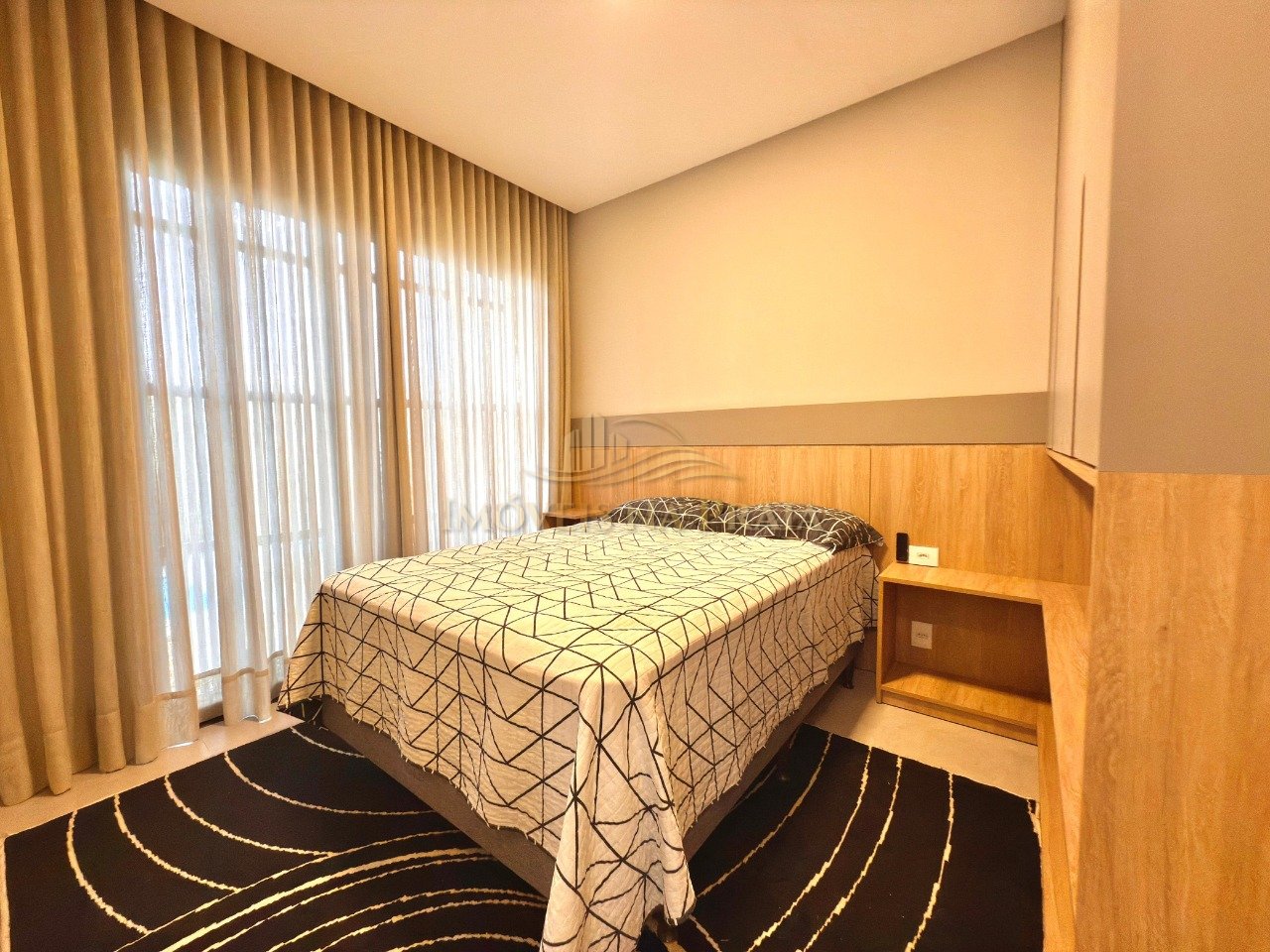 Foto 11 — Casa em Condomínio 4 Dormitório(s) Bairro Sunset