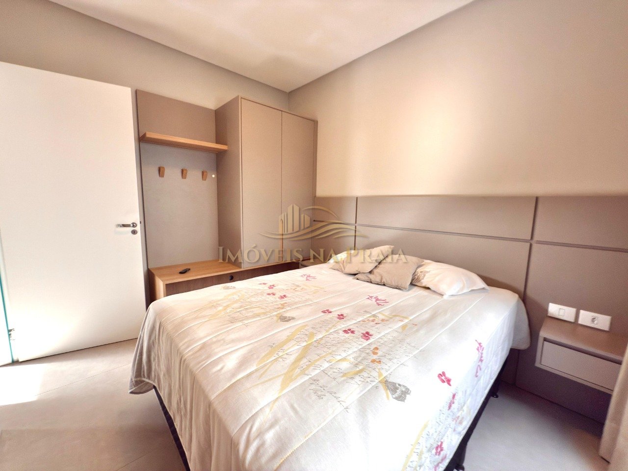 Foto 19 — Casa em Condomínio 4 Dormitório(s) Bairro Sunset