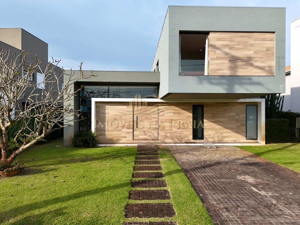 Casa em Condomínio 4 Dormitório(s) Bairro Ventura