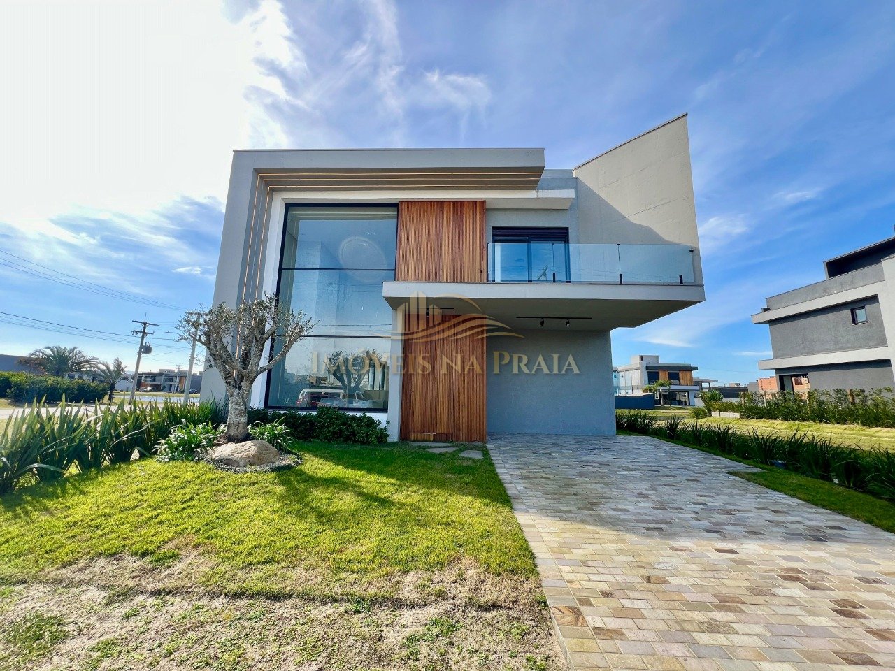 Casa em Condomínio 5 Dormitório(s) Bairro Sunset