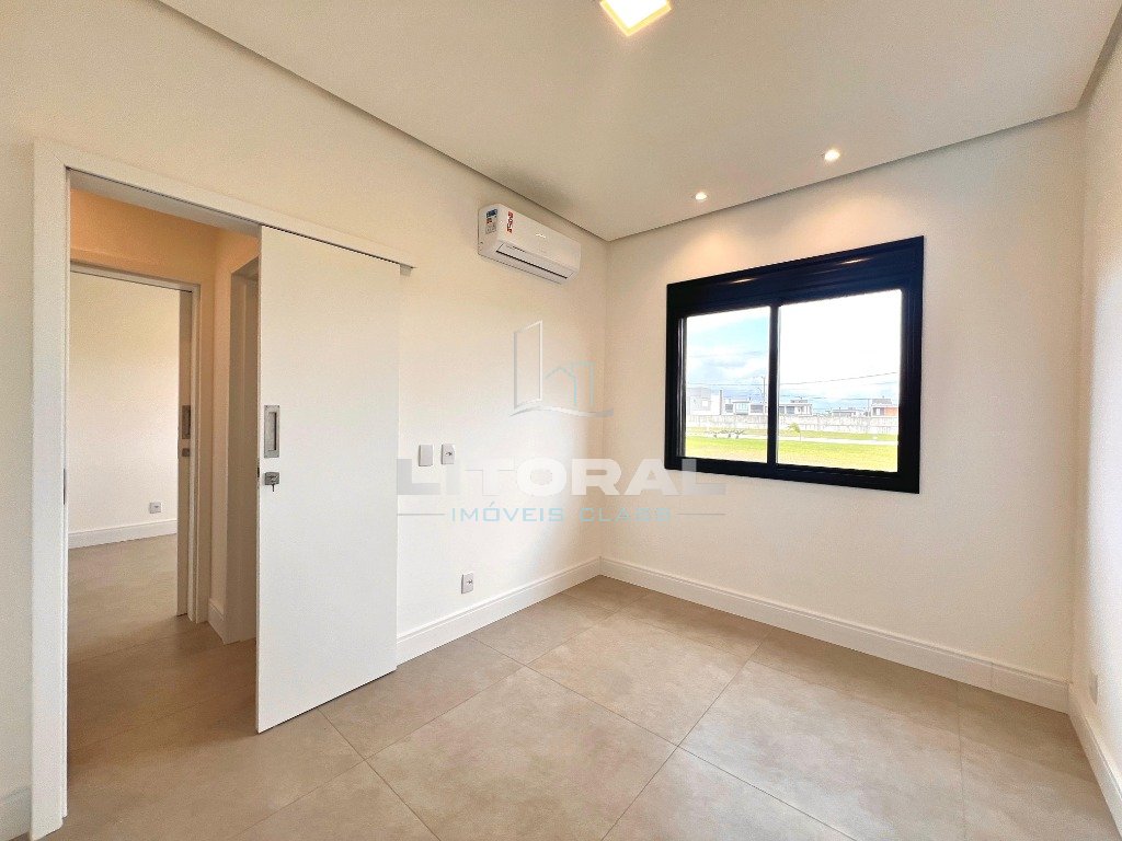 Foto 12 — Casa 4 Dormitório(s) Bairro Xangri-lá Boulevard