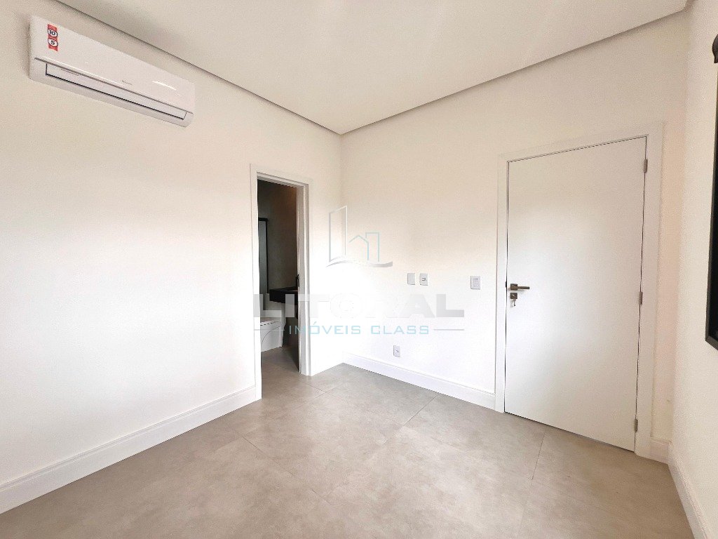 Foto 11 — Casa 4 Dormitório(s) Bairro Xangri-lá Boulevard