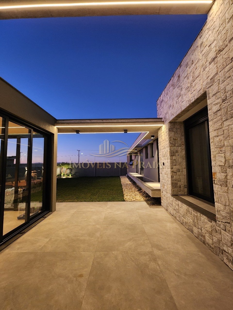 Foto 6 — Casa 4 dormitórios no bairro Atlântida