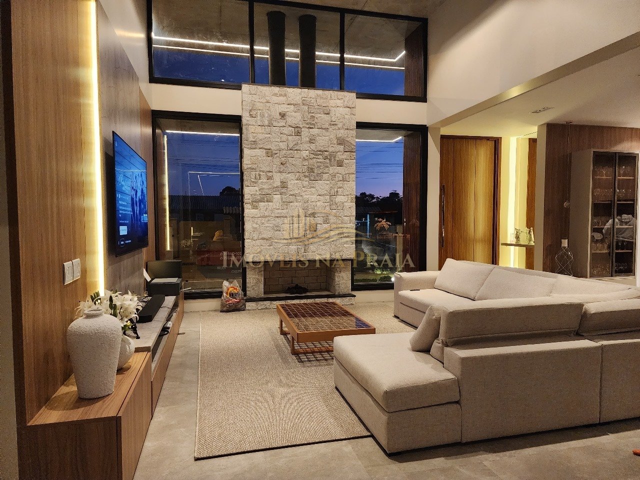 Foto 5 — Casa 4 dormitórios no bairro Atlântida