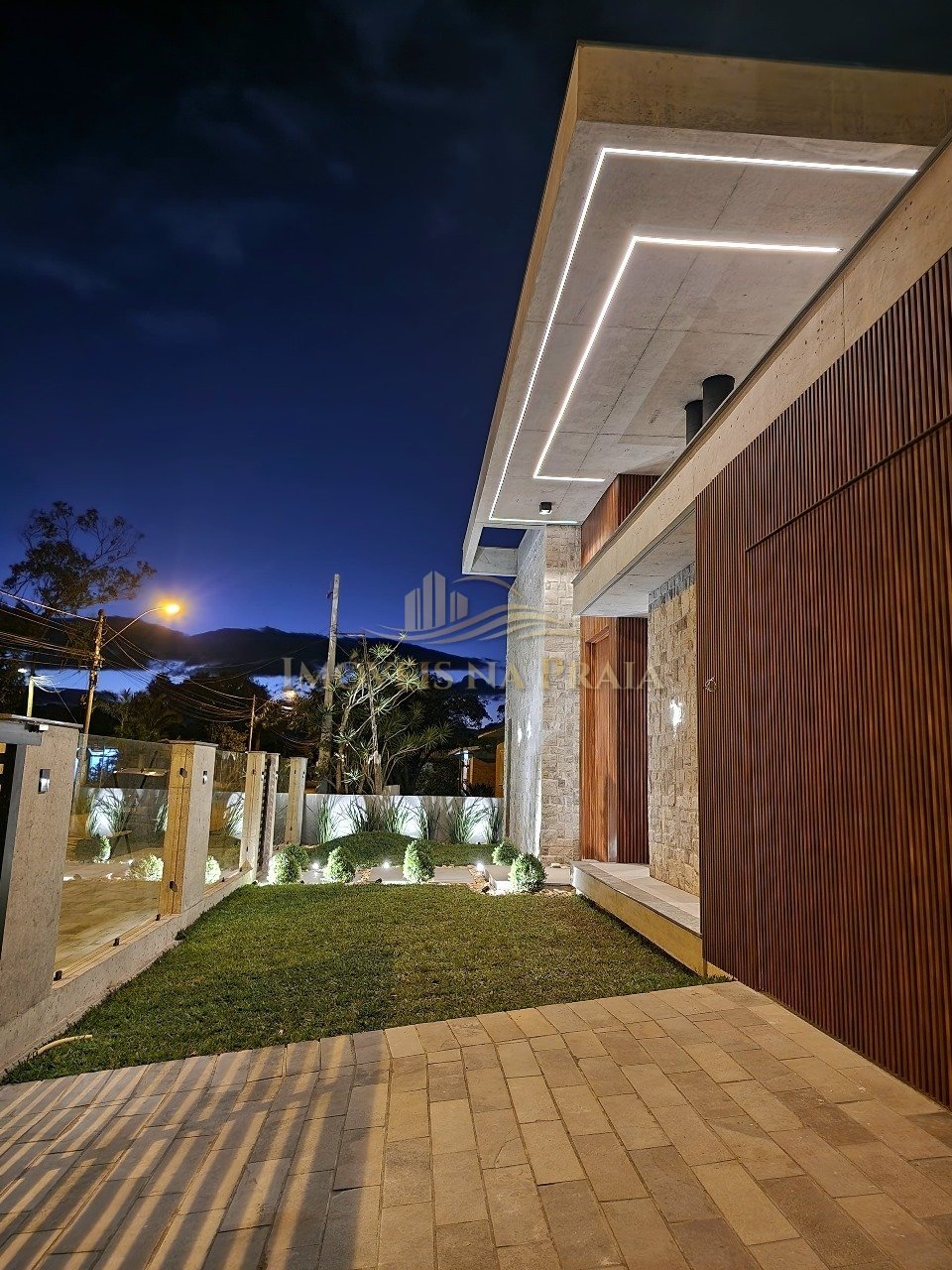 Foto 45 — Casa 4 dormitórios no bairro Atlântida