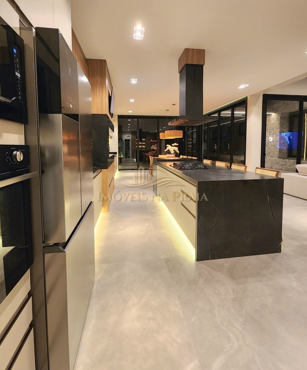 Foto 13 — Casa 4 dormitórios no bairro Atlântida