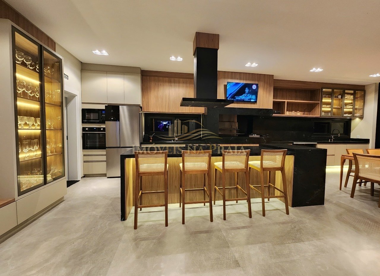 Foto 12 — Casa 4 dormitórios no bairro Atlântida