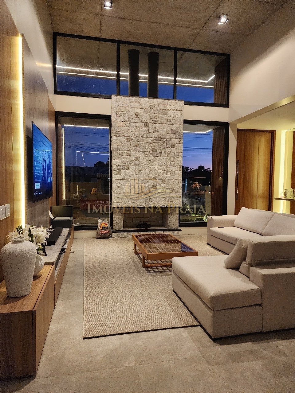 Foto 9 — Casa 4 dormitórios no bairro Atlântida