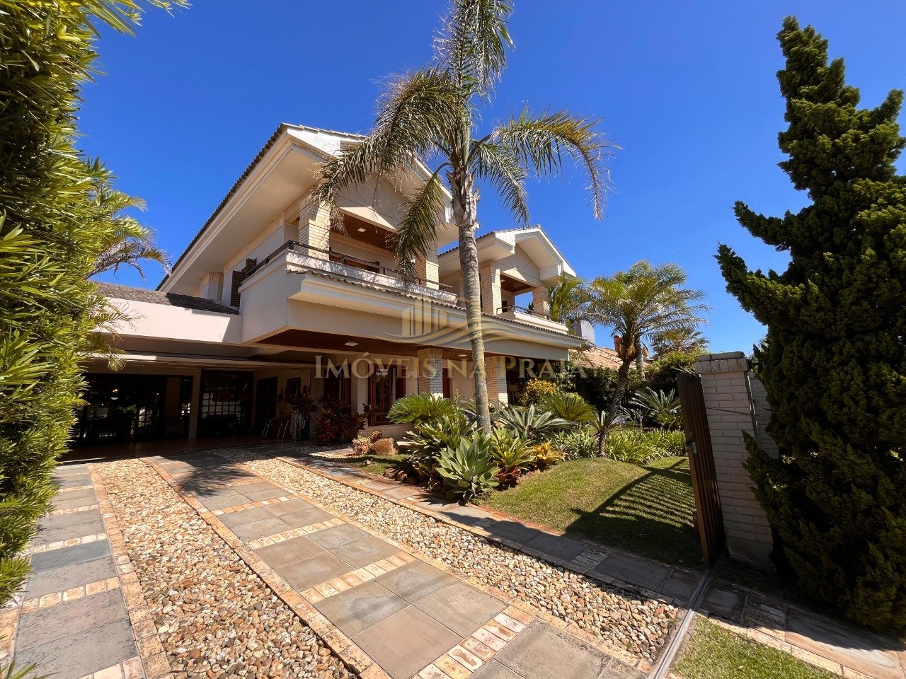 Foto 10 — Mobiliado, 4 dorm, 2 Quadras do mar