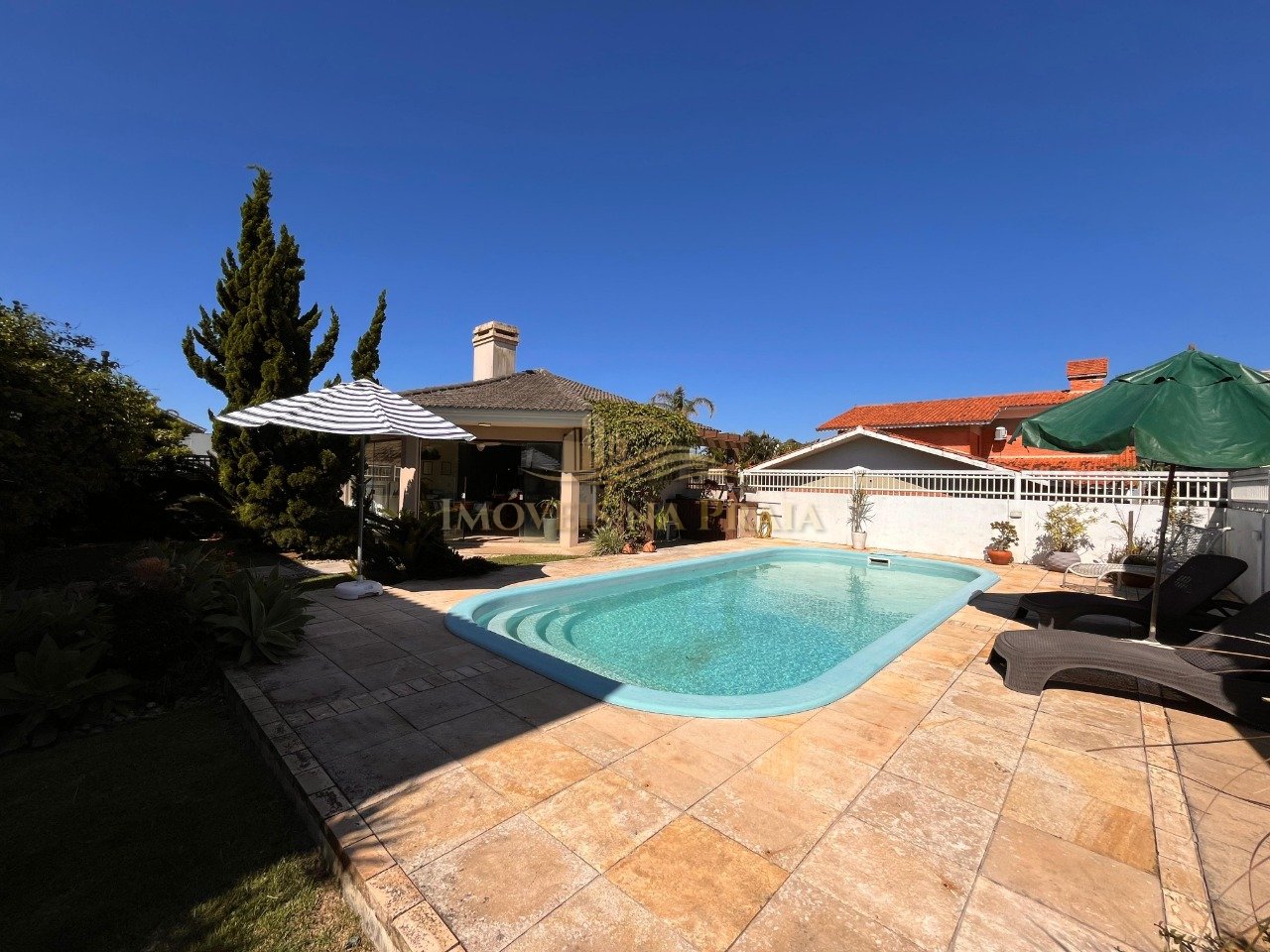 Foto 32 — Mobiliado, 4 dorm, 2 Quadras do mar