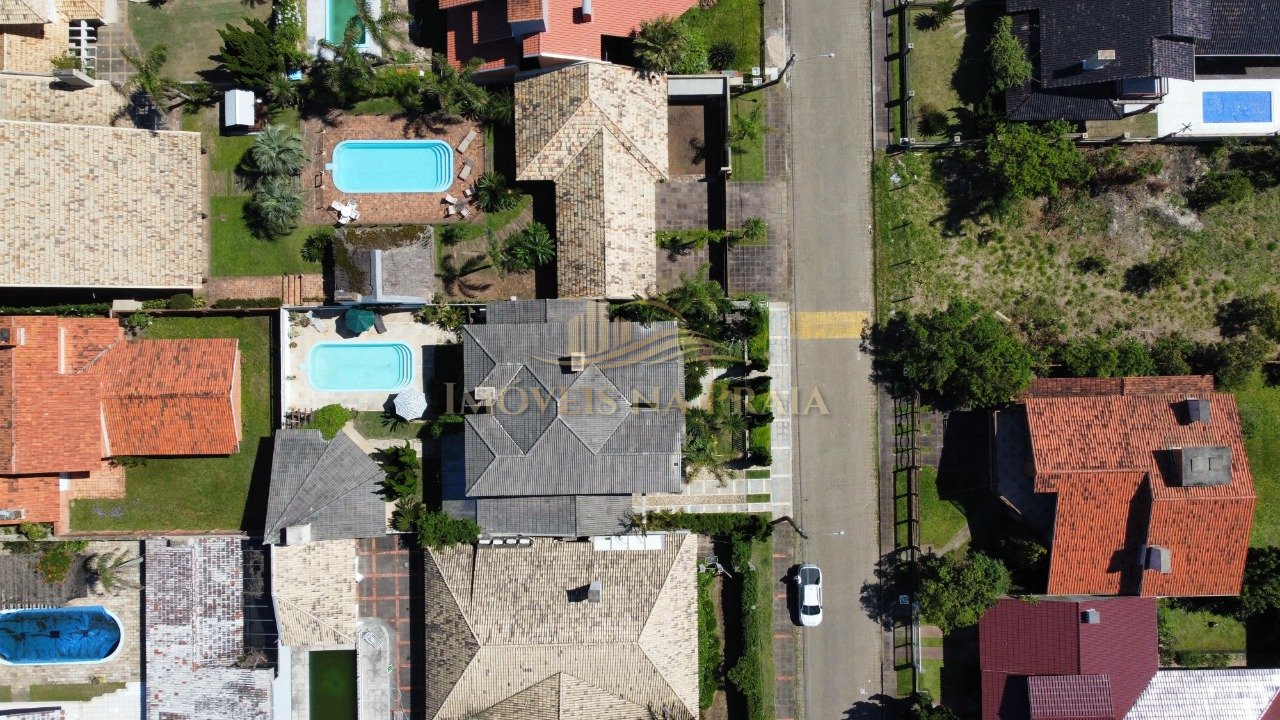 Foto 4 — Mobiliado, 4 dorm, 2 Quadras do mar