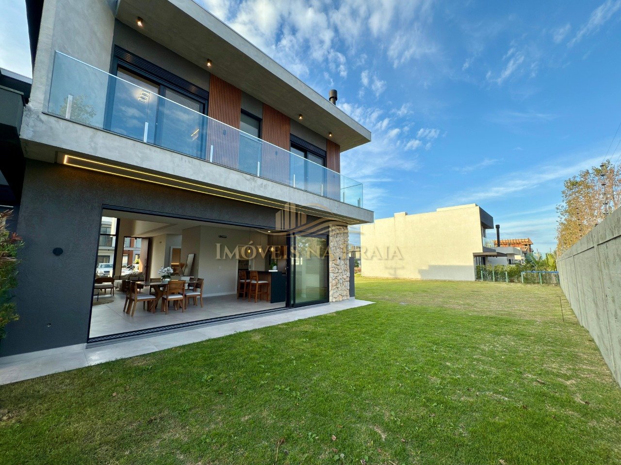 Foto 27 — Casa em Condomínio 4 dormitórios no bairro Sunset