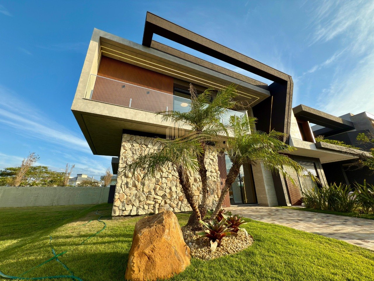 Foto 2 — Casa em Condomínio 4 dormitórios no bairro Sunset