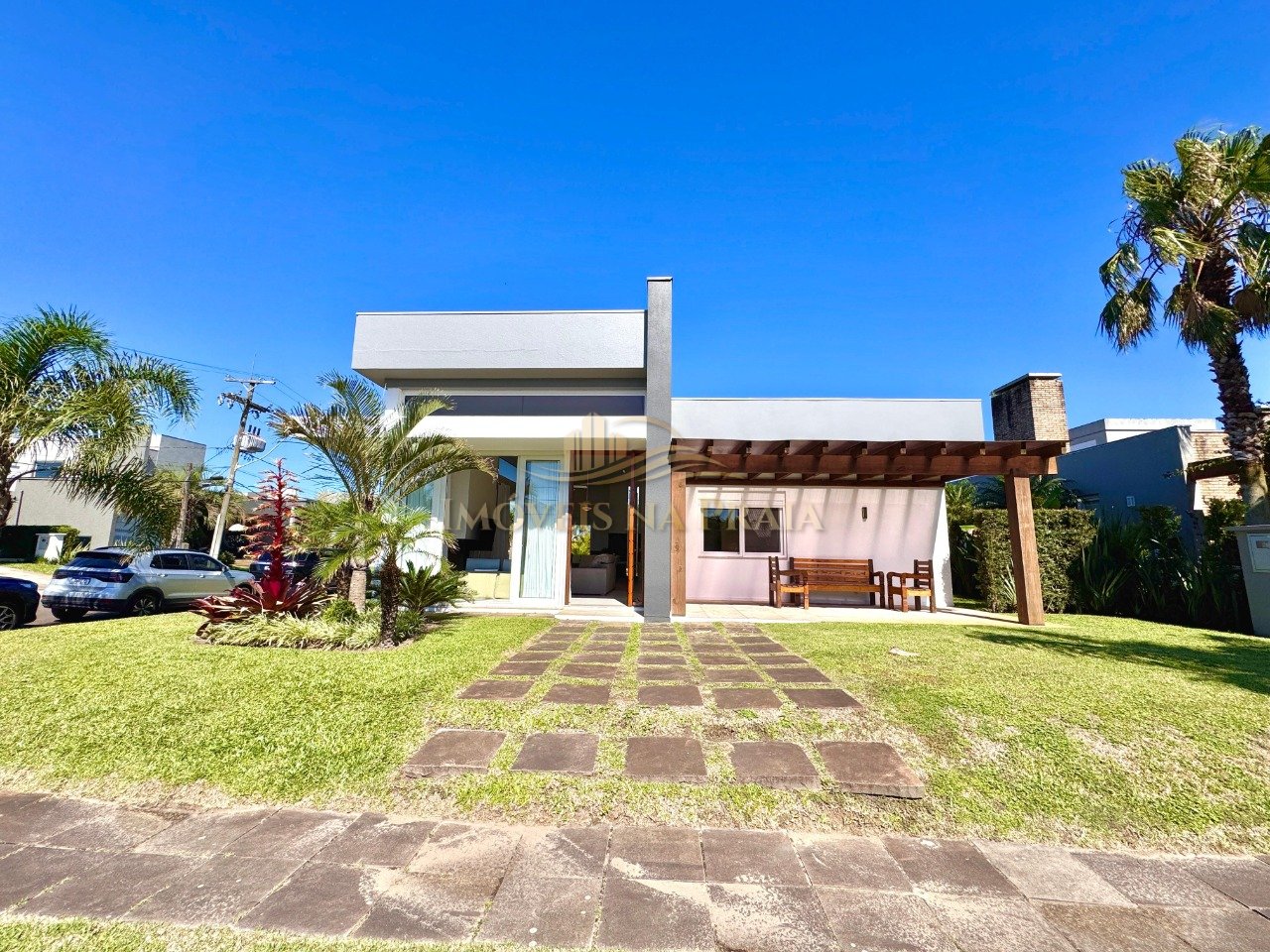 Casa em Condomínio 4 dormitórios no bairro Quintas do Lago