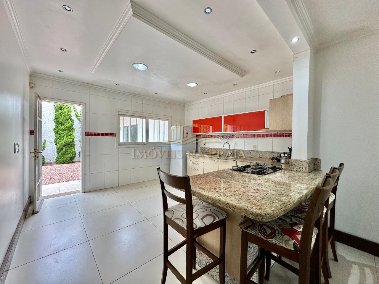 Foto 6 — - Apenas 400m do mar