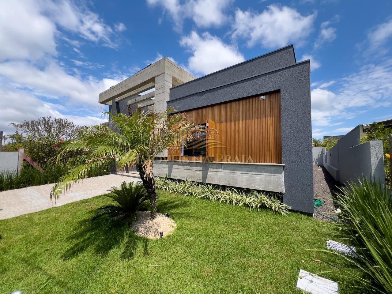 Foto 2 — Casa no Centro de Xangri-Lá