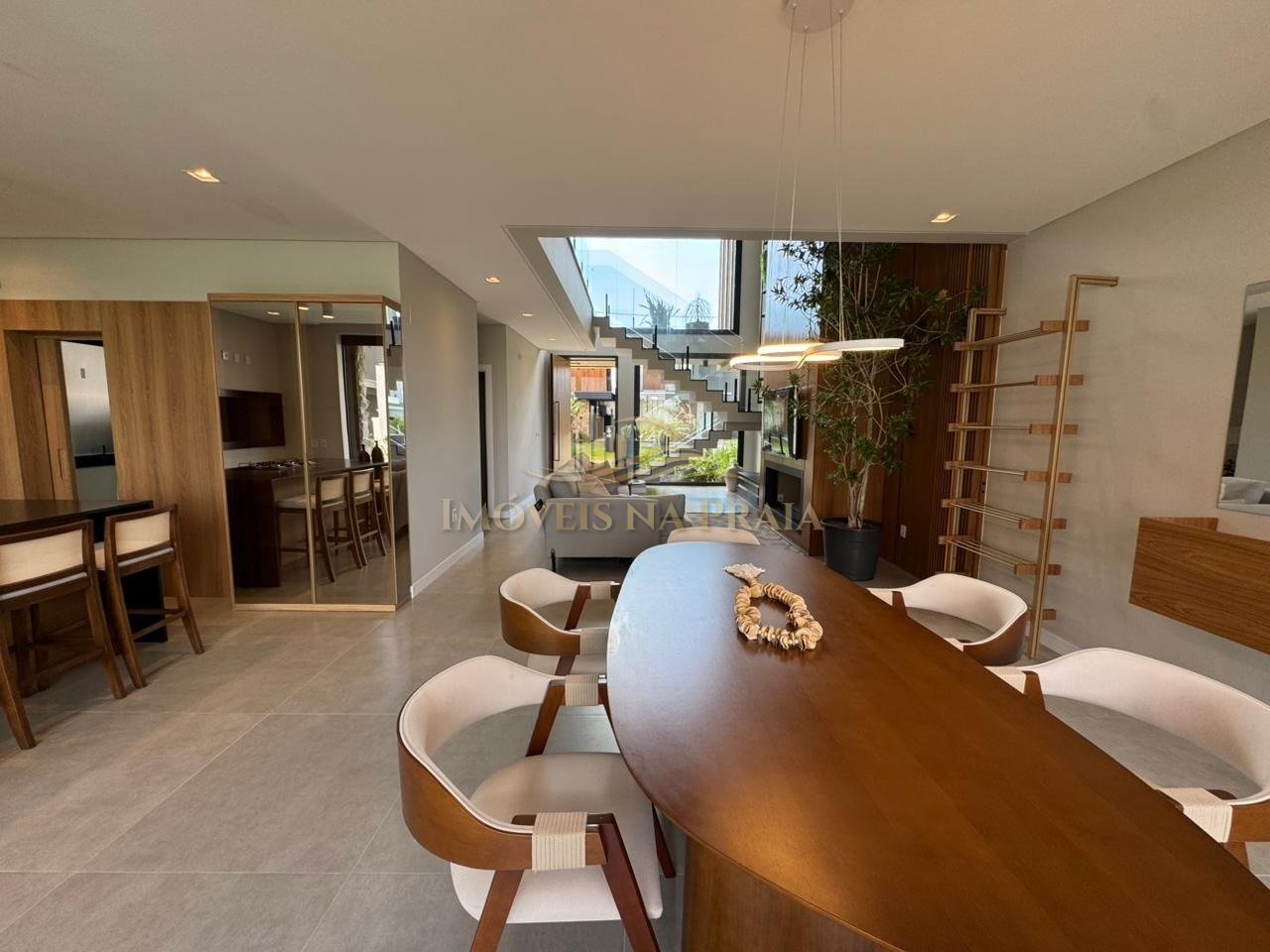 Foto 2 — Casa em Condomínio 4 dormitórios no bairro Sunset