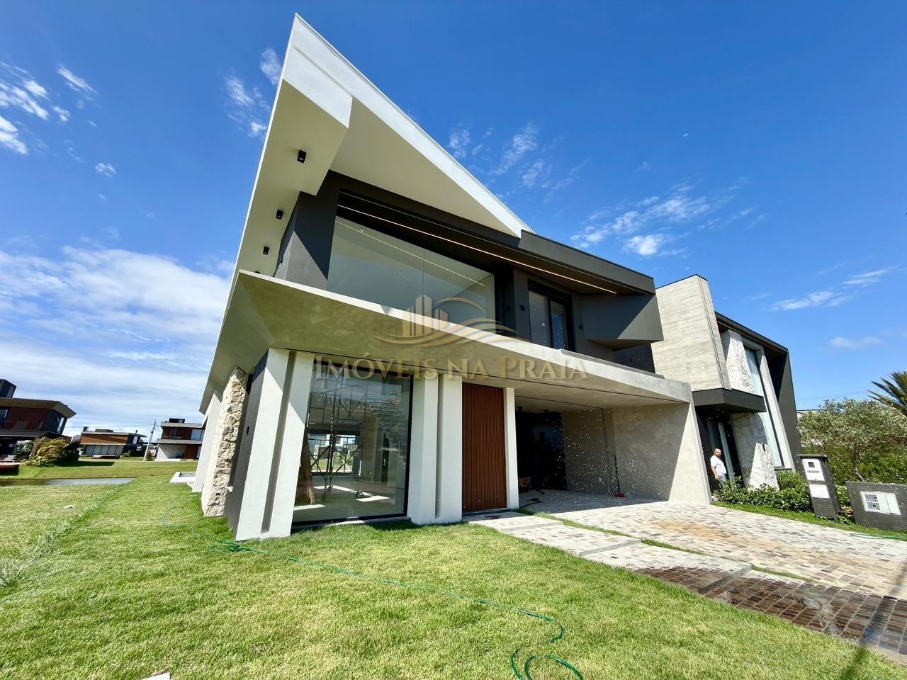 Casa em Condomínio 5 dormitórios no bairro Amare