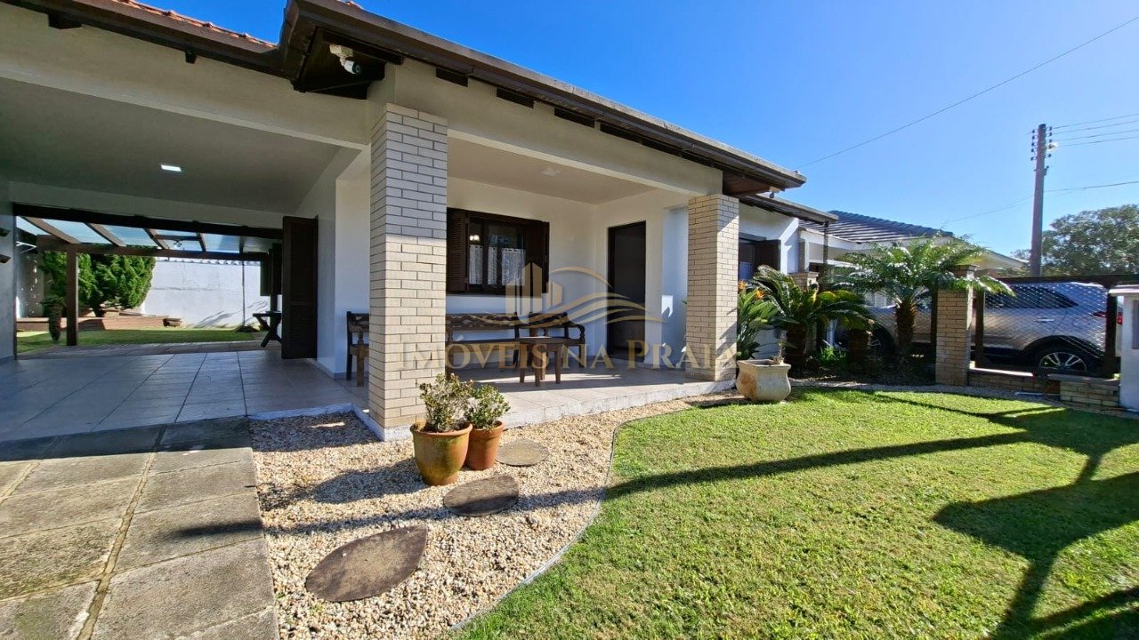 Foto 2 — Casa 3 dormitórios no bairro Noiva do Mar