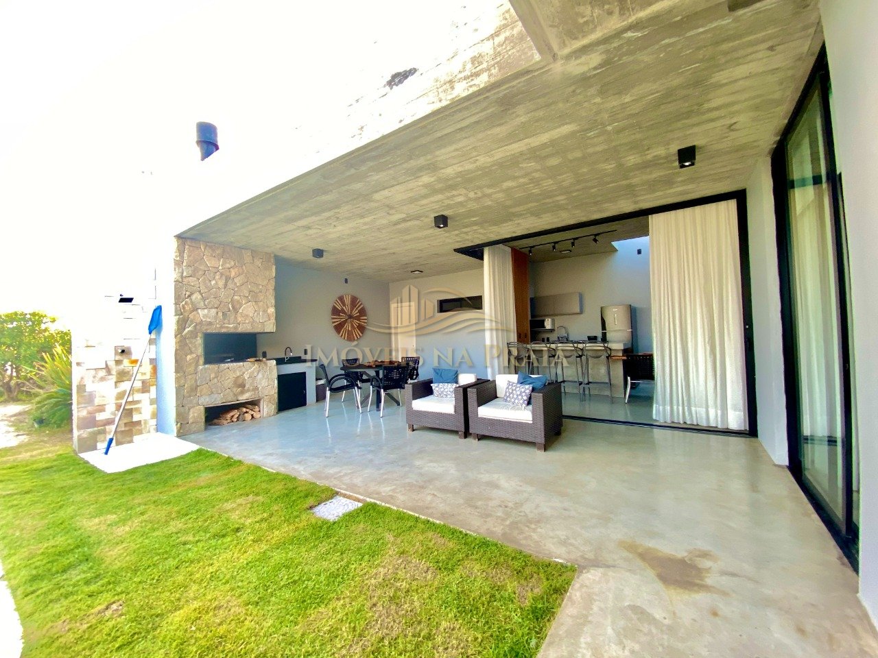 Foto 2 — Casa 2 dormitórios no bairro Arpoador