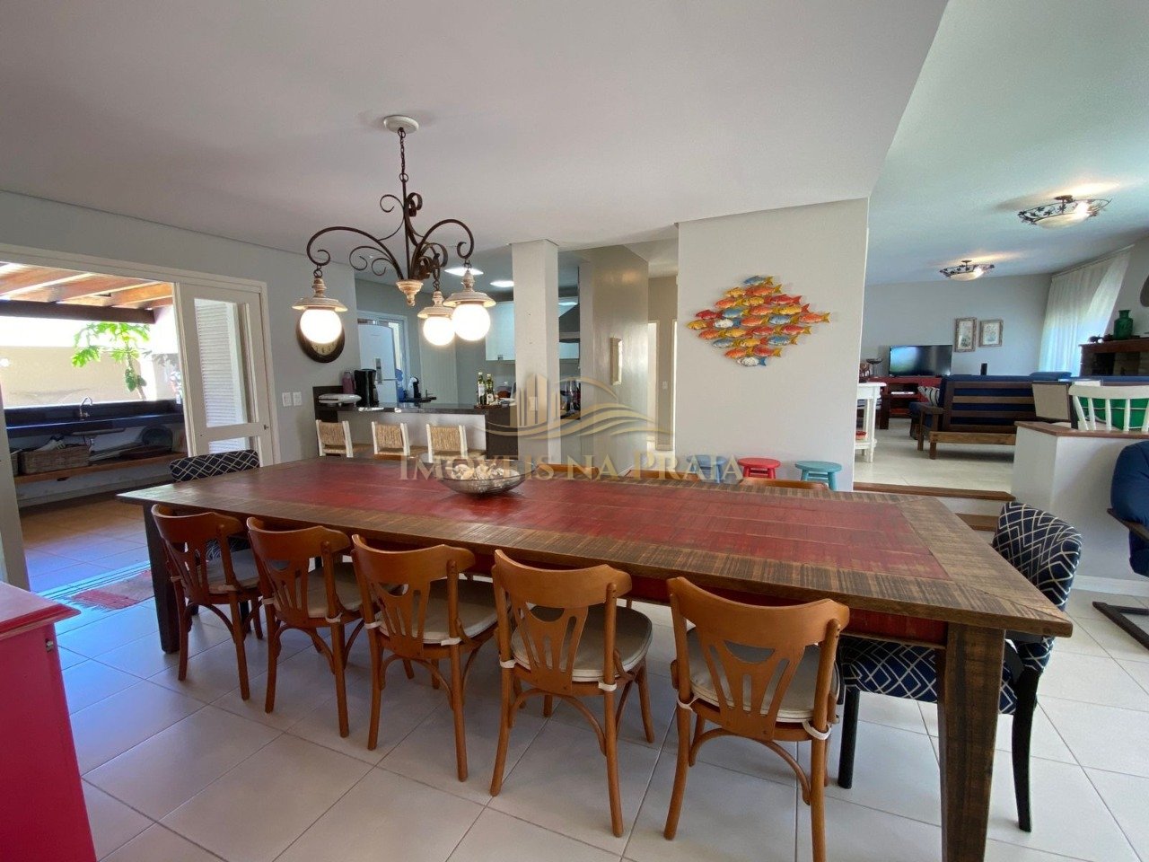 Foto 2 — Casa 6 dormitórios no bairro Atlântida