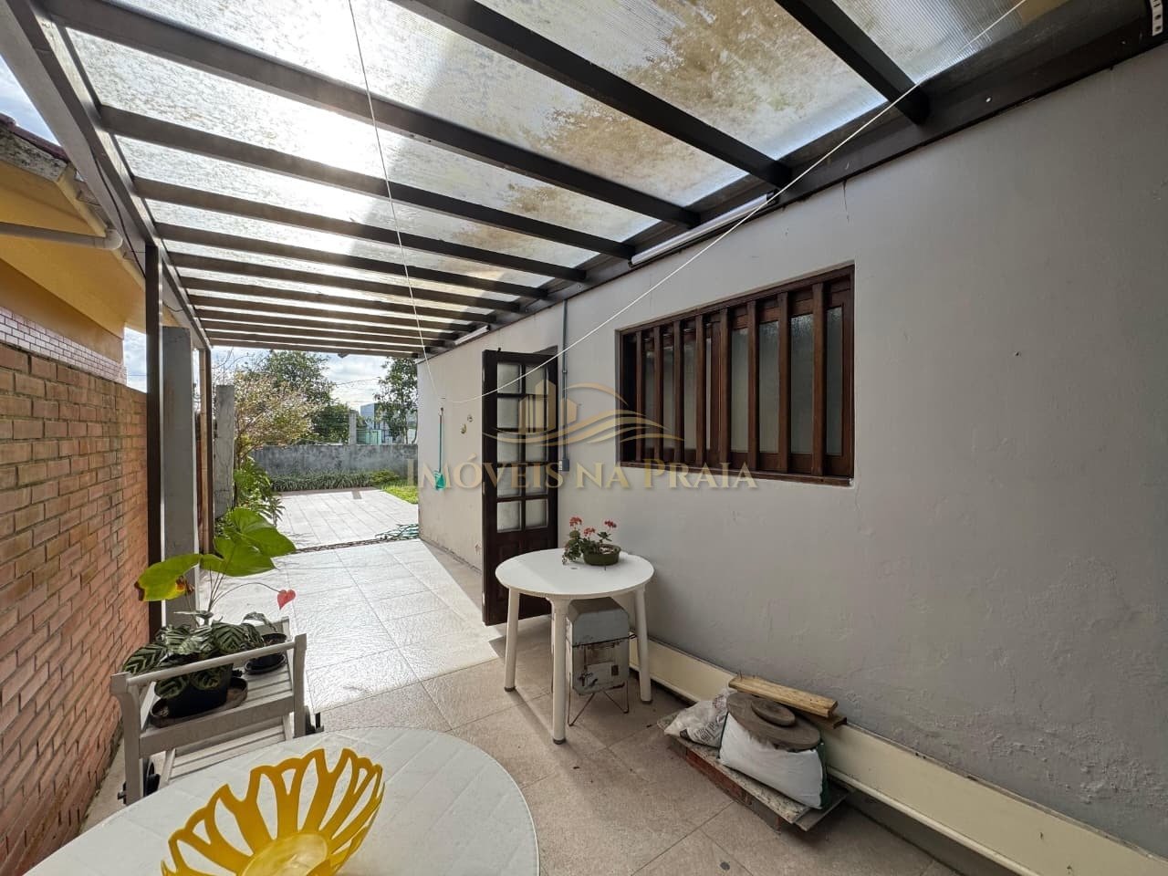 Foto 8 — Casa 5 dormitórios no bairro Rainha do Mar