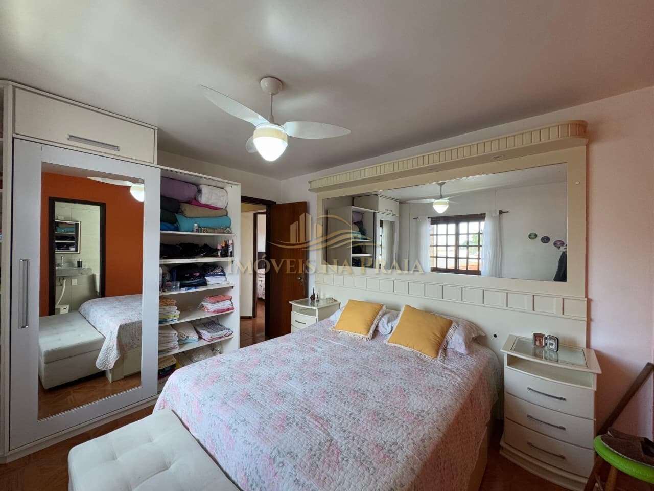 Foto 4 — Casa 5 dormitórios no bairro Rainha do Mar