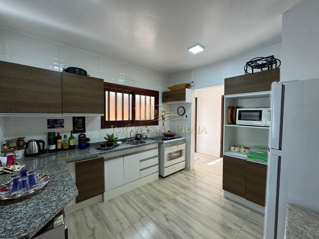 Foto 14 — Casa 5 dormitórios no bairro Rainha do Mar