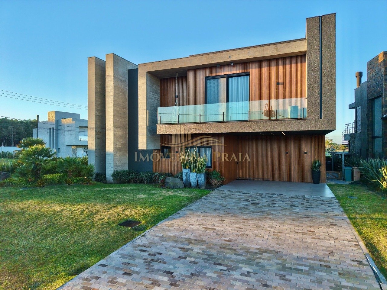 Casa em Condomínio 5 dormitórios no bairro Costa Serena