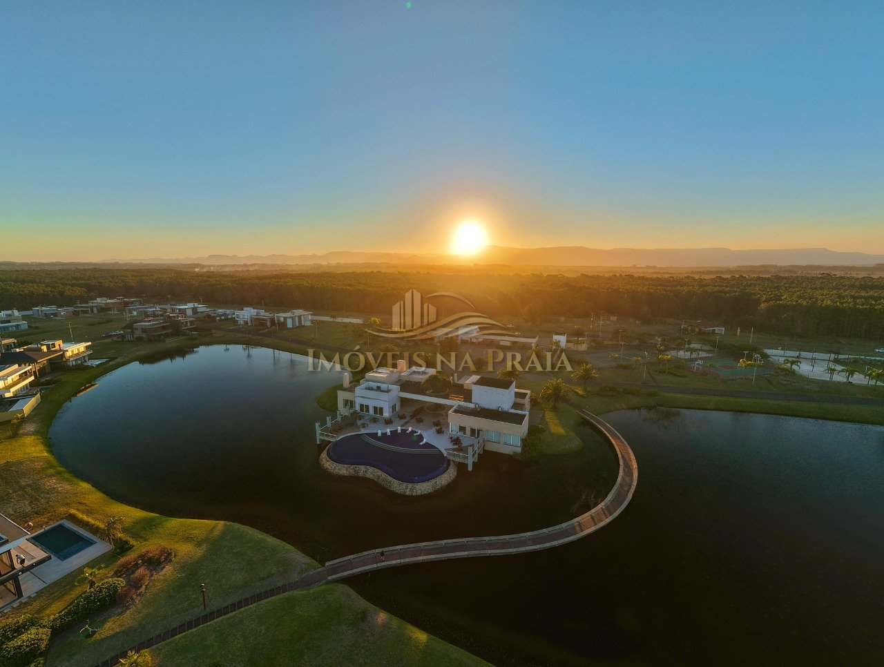 Foto 34 — Casa em Condomínio 5 dormitórios no bairro Costa Serena