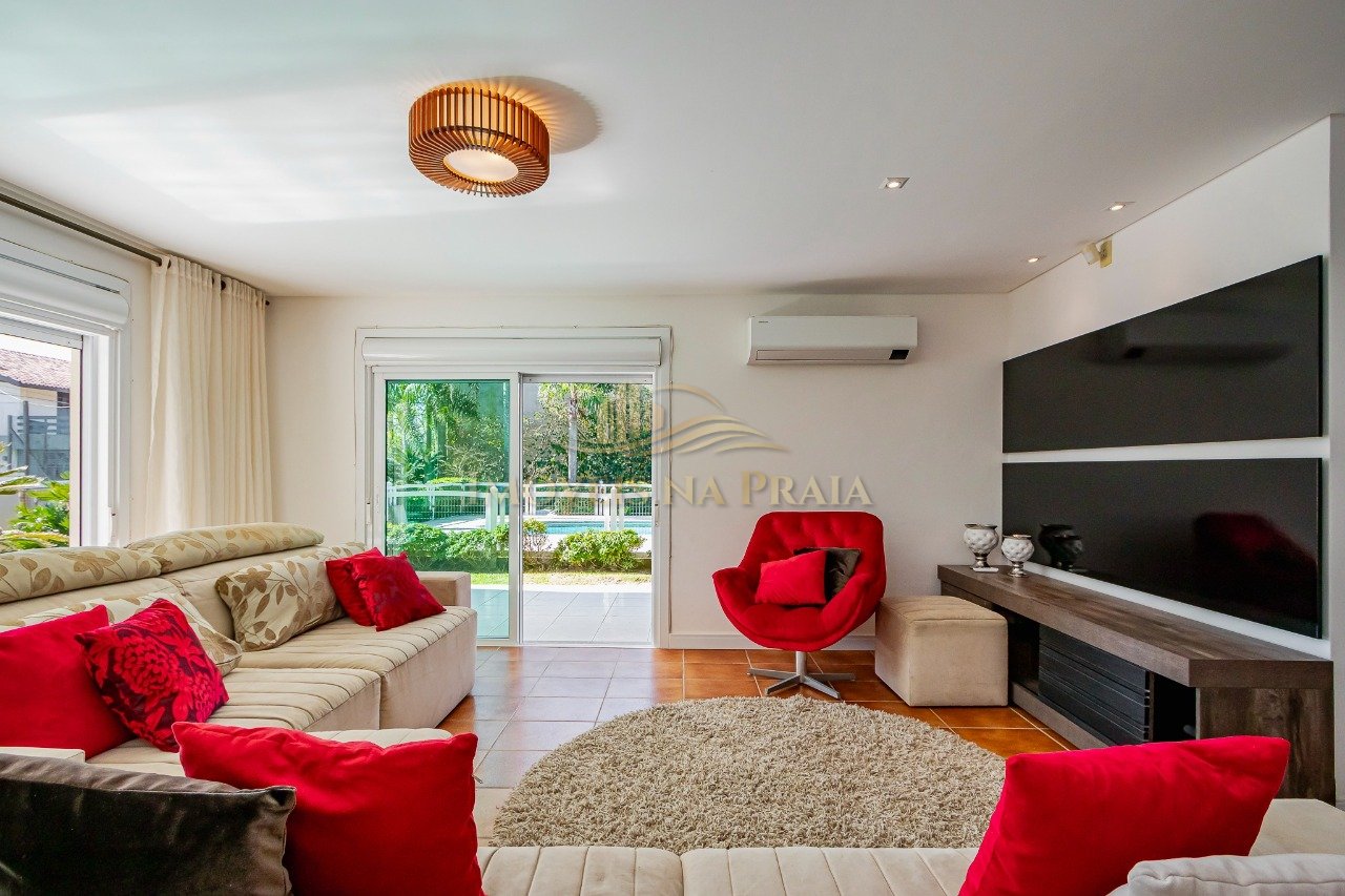 Foto 4 — Casa 4 dormitórios no bairro Centro