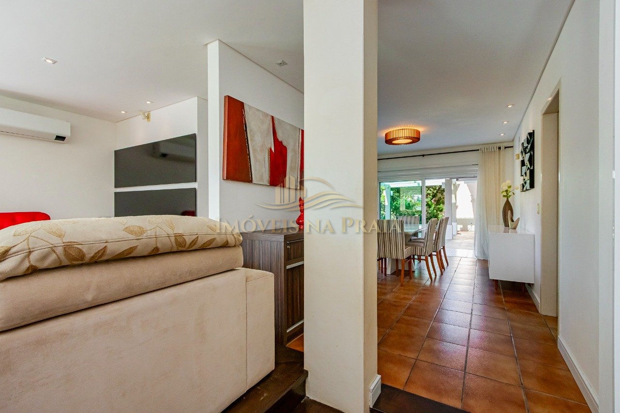 Foto 3 — Casa 4 dormitórios no bairro Centro