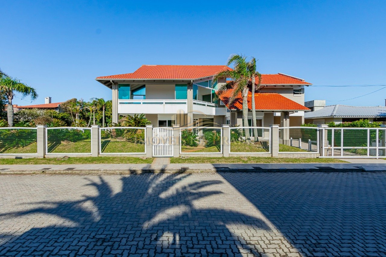 Foto 2 — Casa 4 dormitórios no bairro Centro