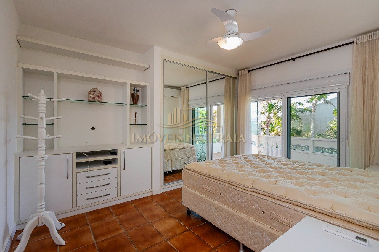 Foto 47 — Casa 4 dormitórios no bairro Centro