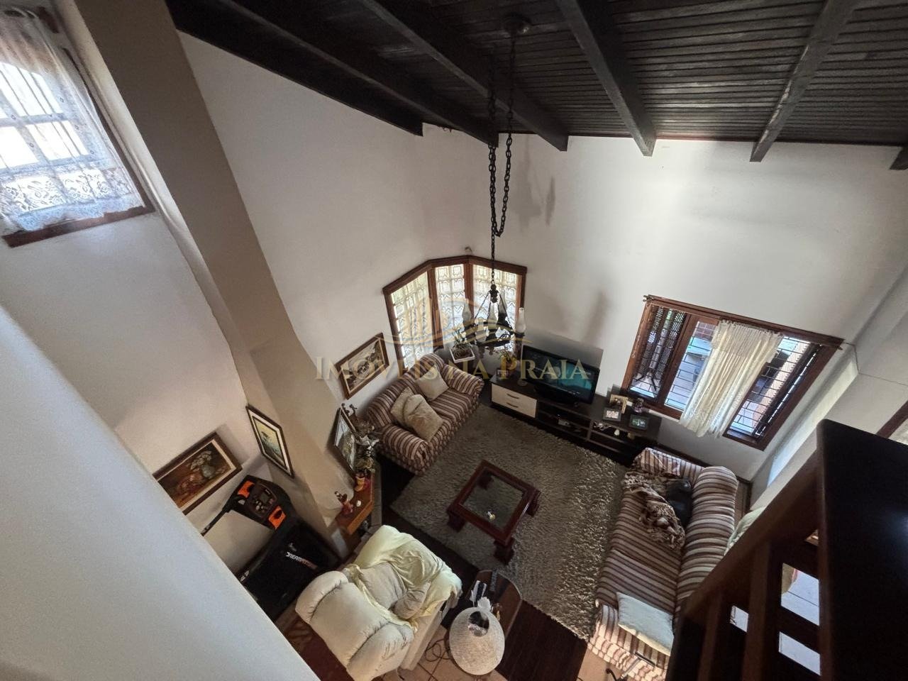 Foto 2 — Casa 5 dormitórios no bairro Atlântida