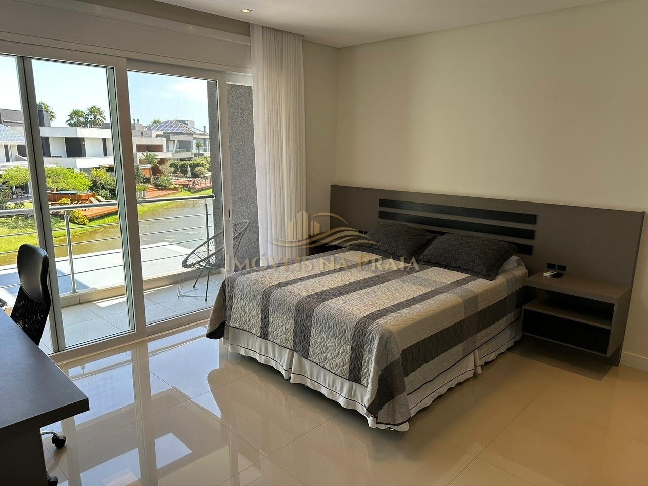 Foto 4 — Casa em Condomínio 4 dormitórios no bairro Malibu Beach Residence