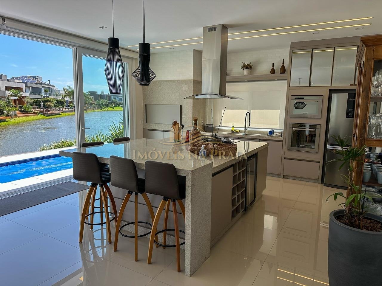 Foto 17 — Casa em Condomínio 4 dormitórios no bairro Malibu Beach Residence