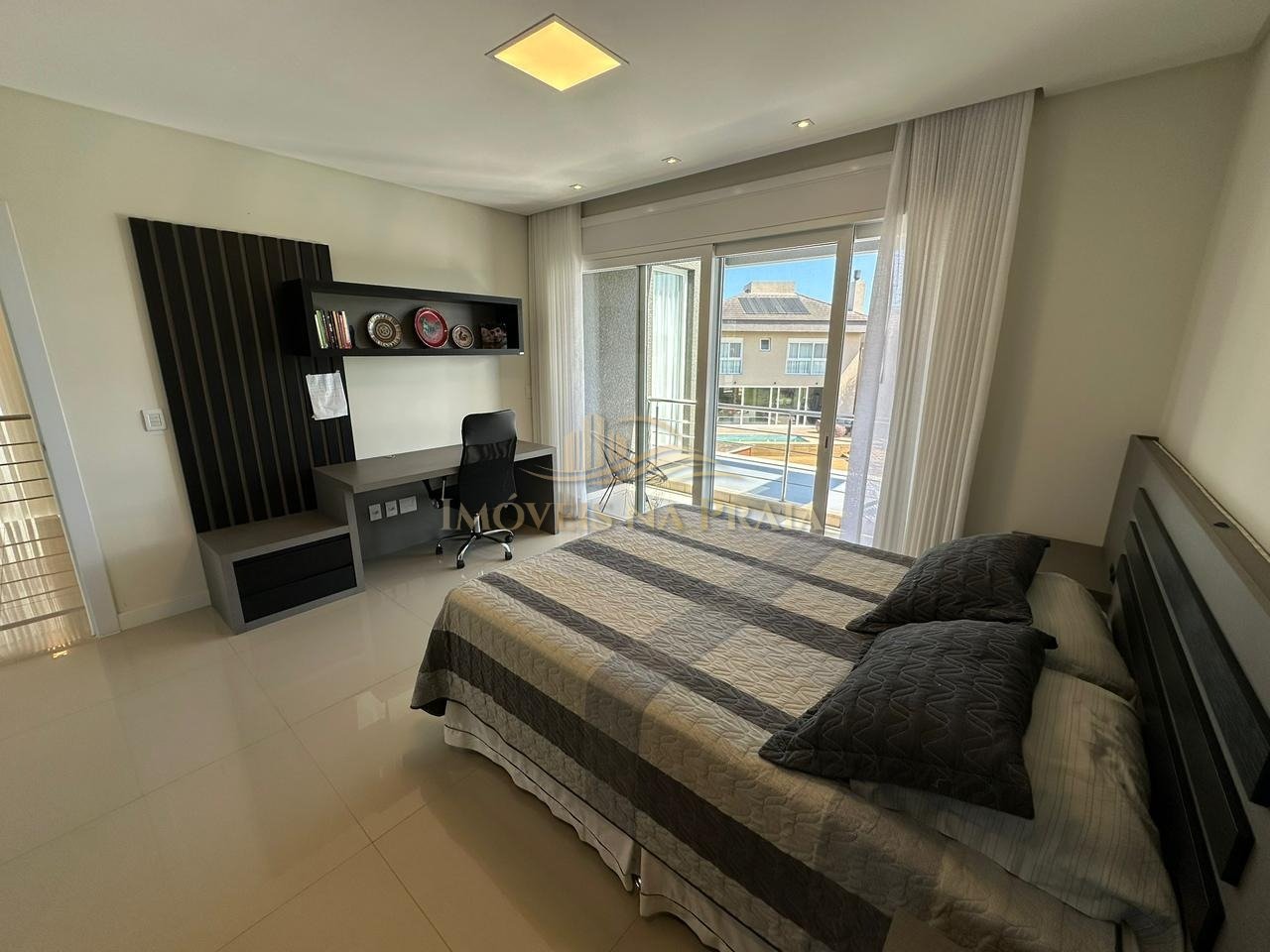 Foto 25 — Casa em Condomínio 4 dormitórios no bairro Malibu Beach Residence