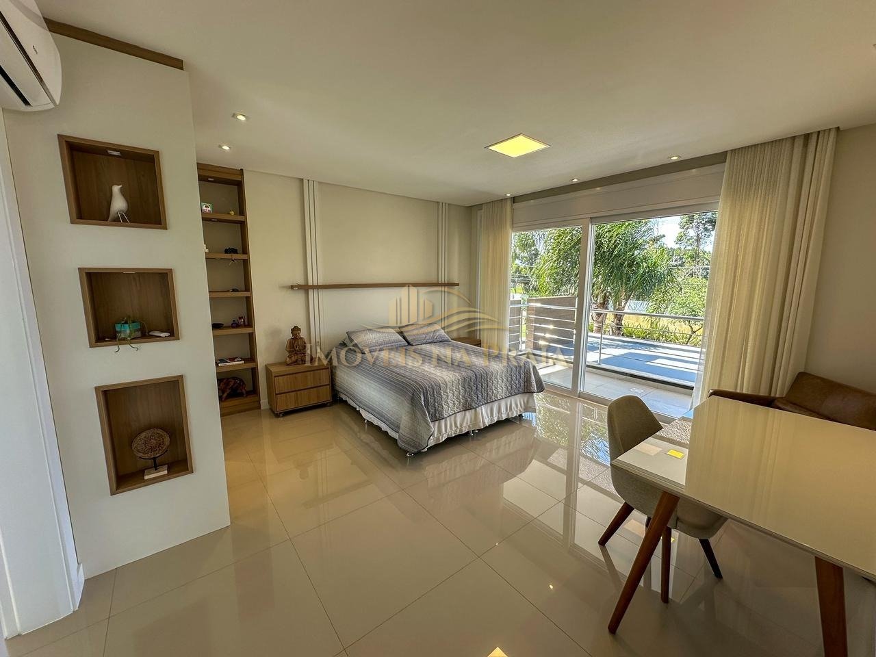 Foto 23 — Casa em Condomínio 4 dormitórios no bairro Malibu Beach Residence