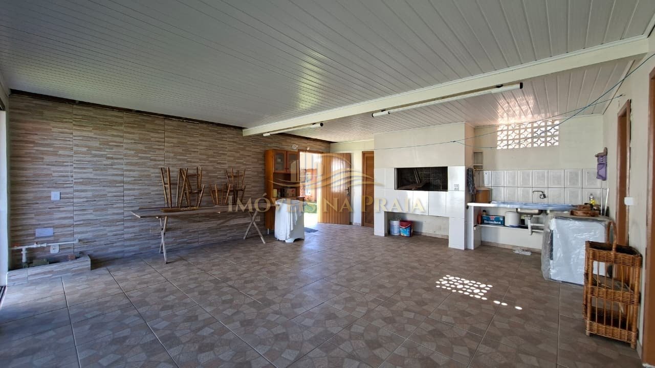 Foto 11 — Casa 3 dormitórios no bairro Rainha do Mar