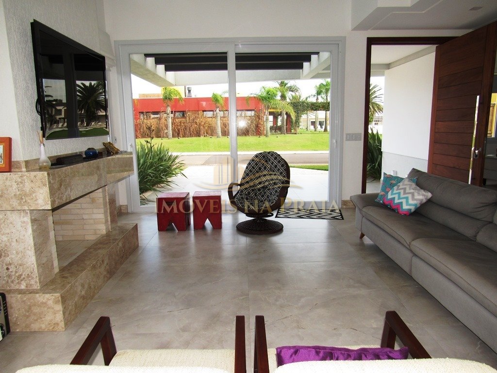 Foto 3 — Casa em Condomínio 4 Dormitório(s) Bairro Las Palm