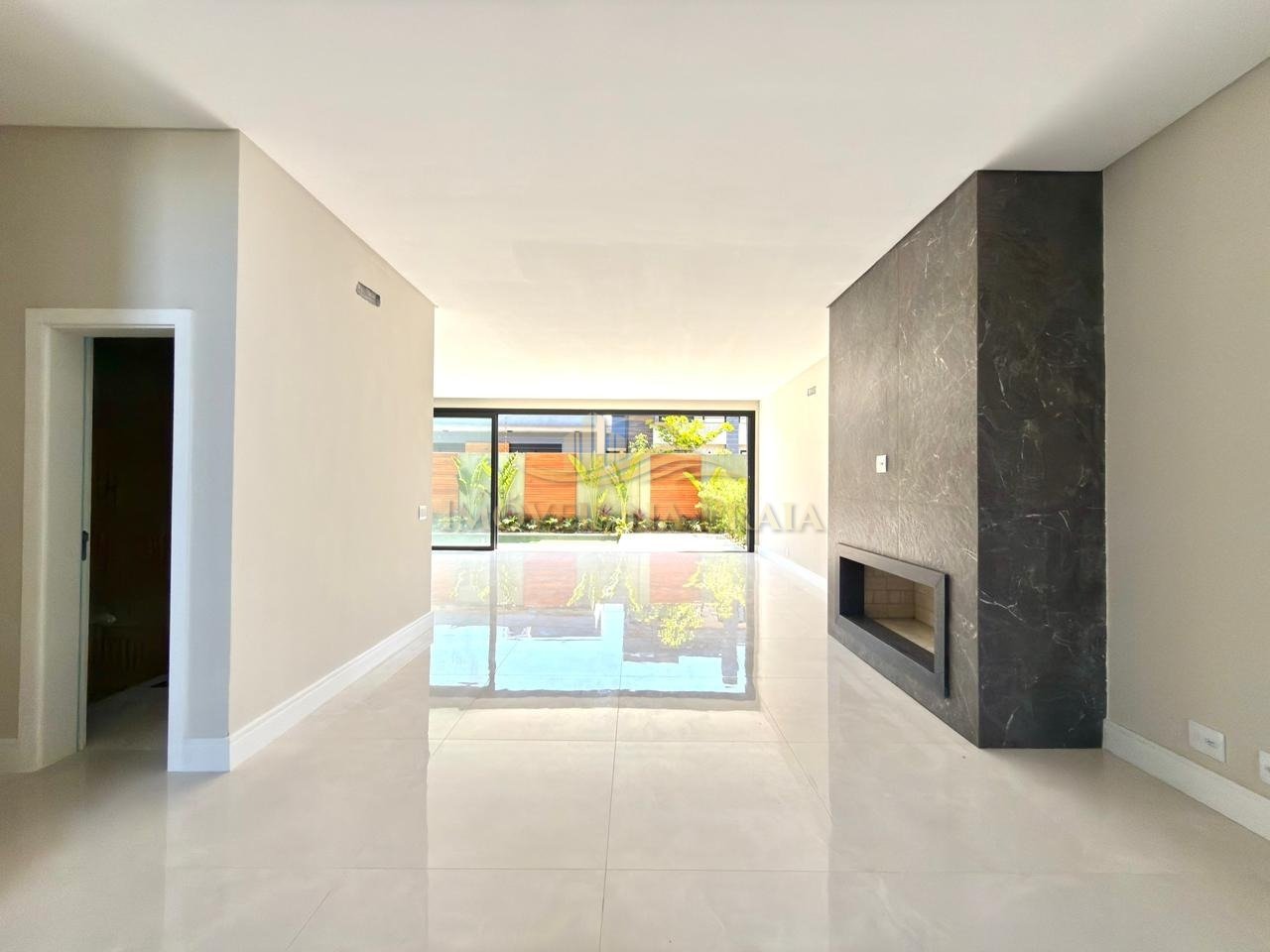 Foto 14 — Casa em Condomínio 4 dormitórios no bairro Sunset