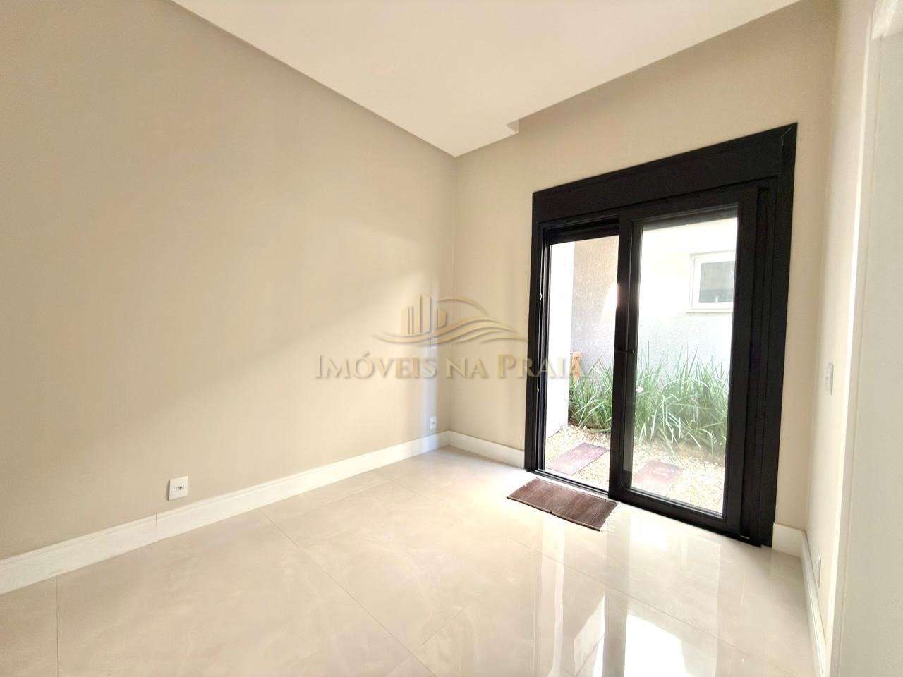 Foto 35 — Casa em Condomínio 4 dormitórios no bairro Sunset