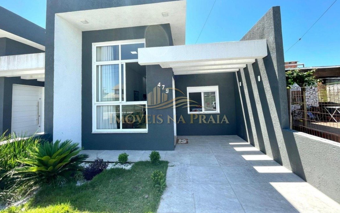 Casa 2 dormitórios no bairro Noiva do Mar