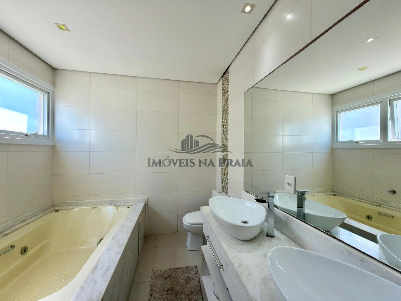 Foto 25 — Casa em Condomínio 5 dormitórios no bairro Porto Coronado