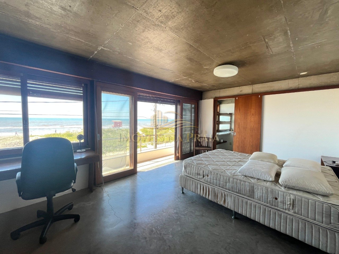 Foto 10 — Casa 4 dormitórios no bairro Centro