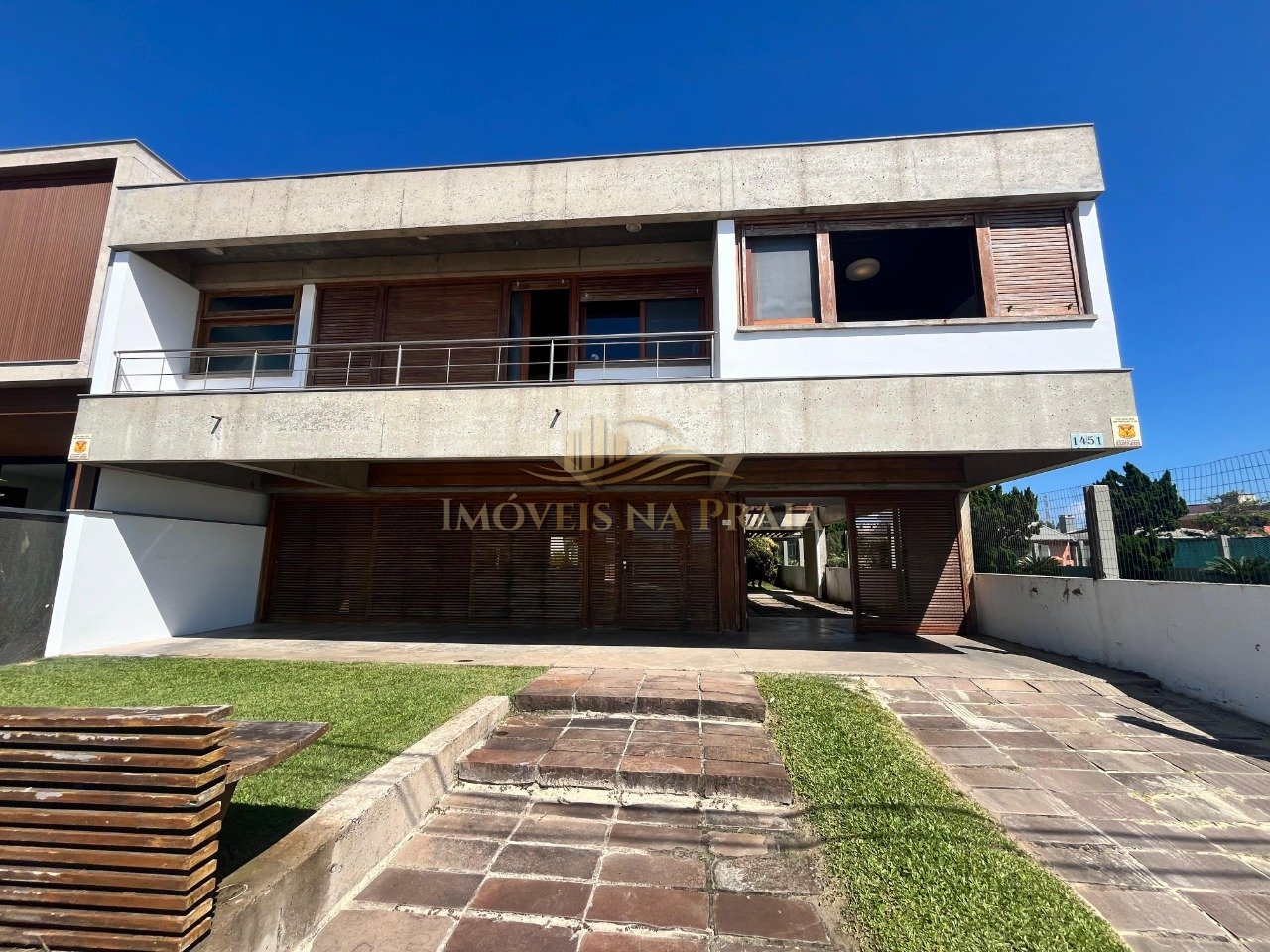 Casa 4 dormitórios no bairro Centro