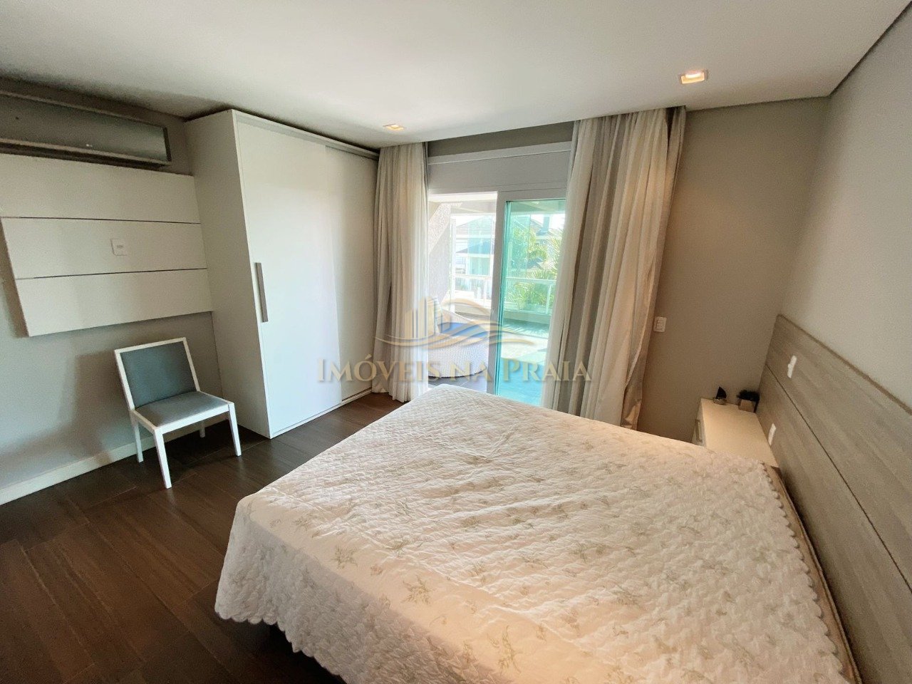 Foto 18 — Casa em Condomínio 6 dormitórios no bairro Ventura Club