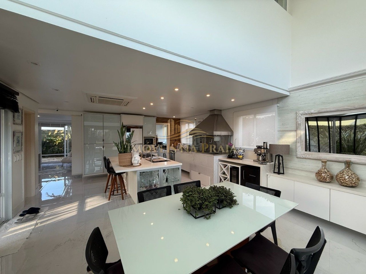 Foto 3 — Casa em Condomínio 4 dormitórios no bairro Ventura Club